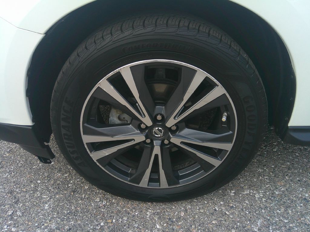 2017 Nissan Pathfinder Image 33