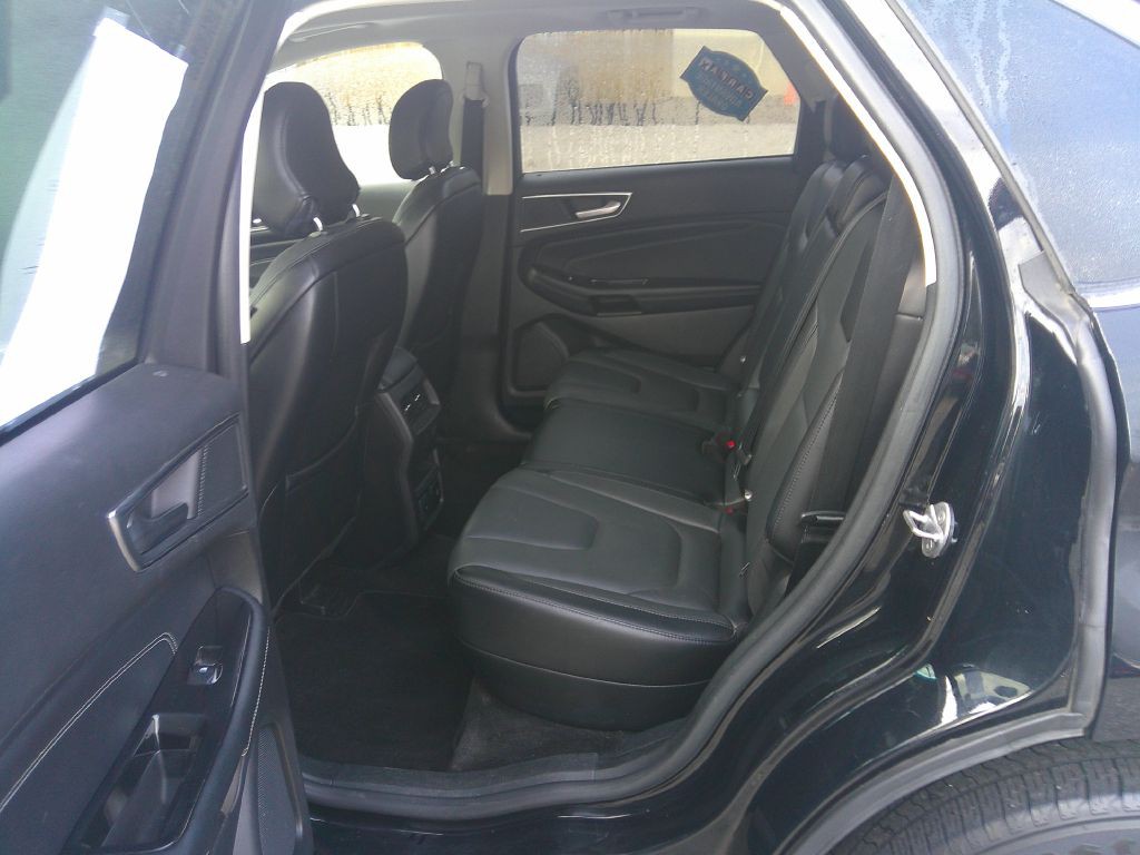 2018 Ford Edge Image 12