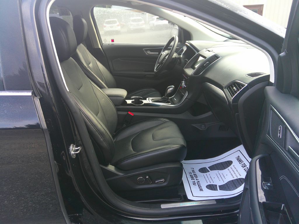 2018 Ford Edge Image 16