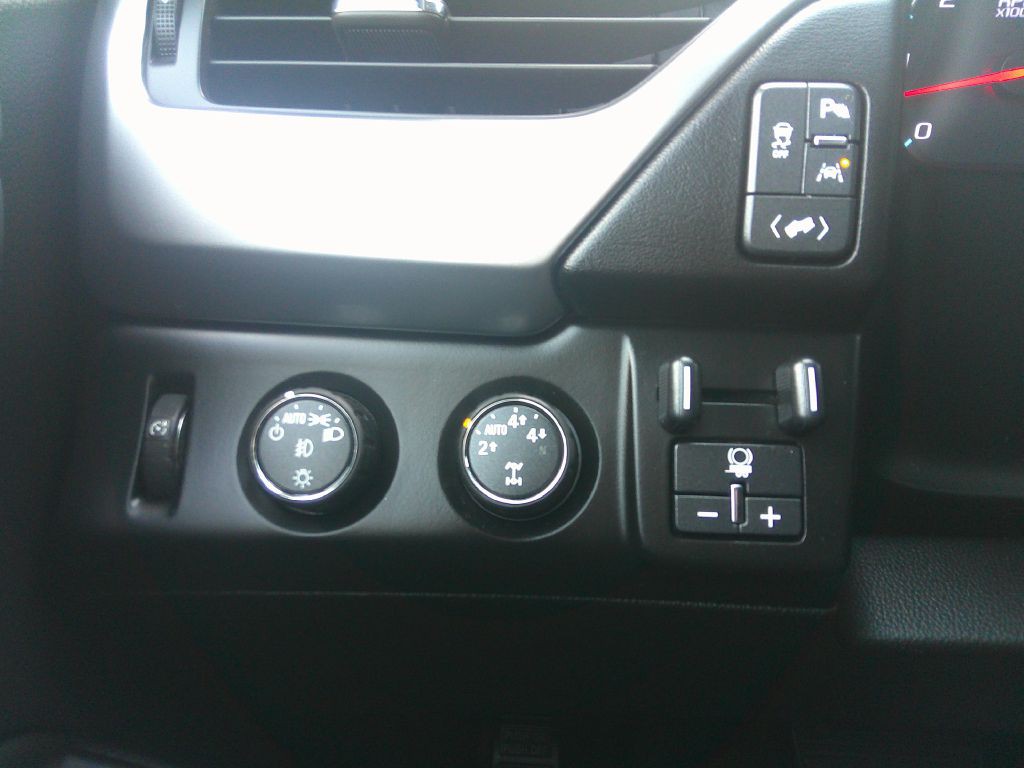 2016 Chevrolet Tahoe Image 25