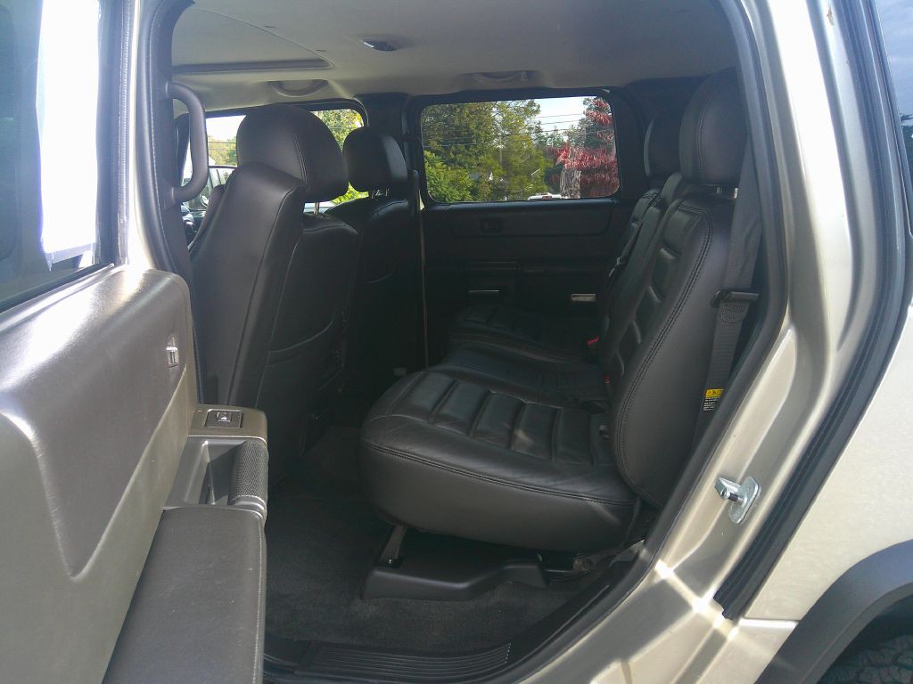 2006 HUMMER H2 Image 12