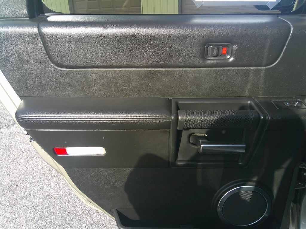 2006 HUMMER H2 Image 13