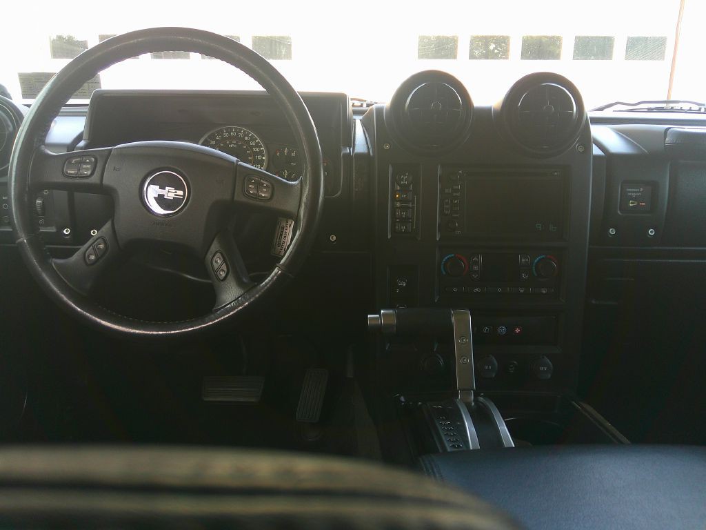 2006 HUMMER H2 Image 21
