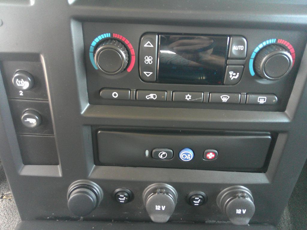2006 HUMMER H2 Image 28