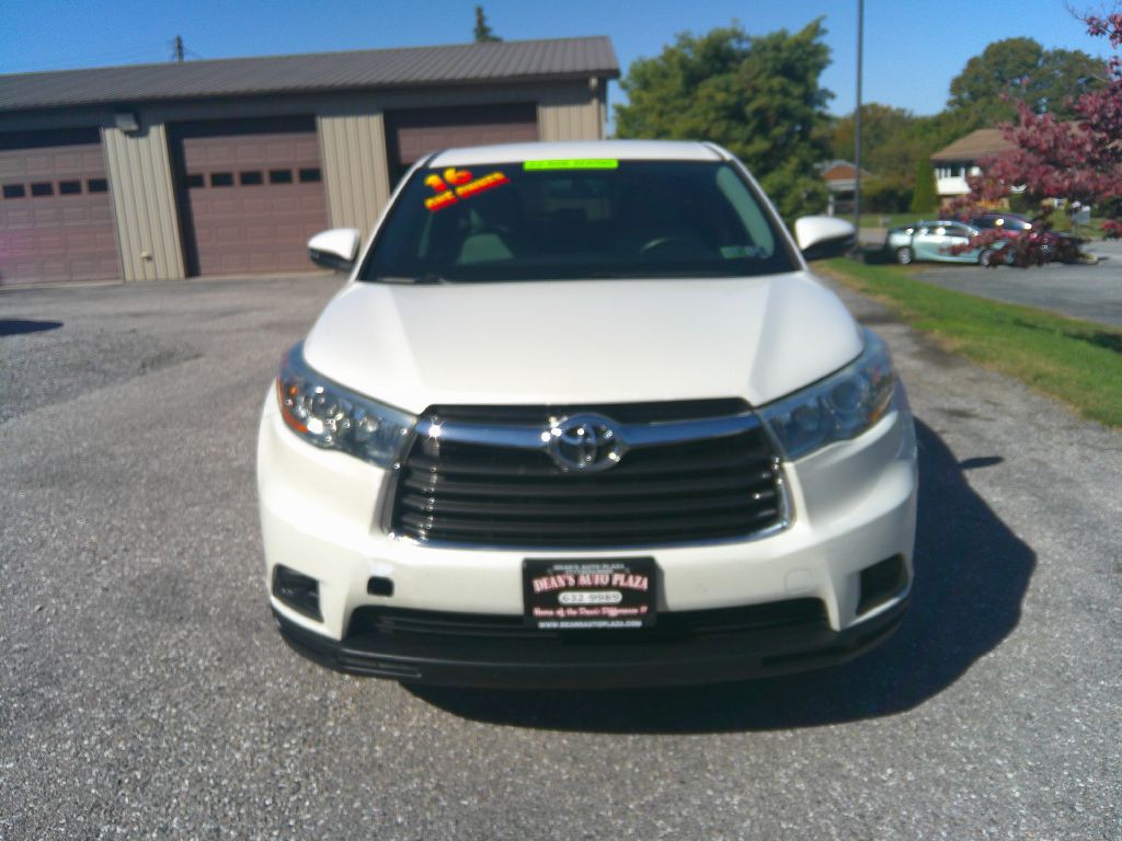 2016 Toyota Highlander Image 2
