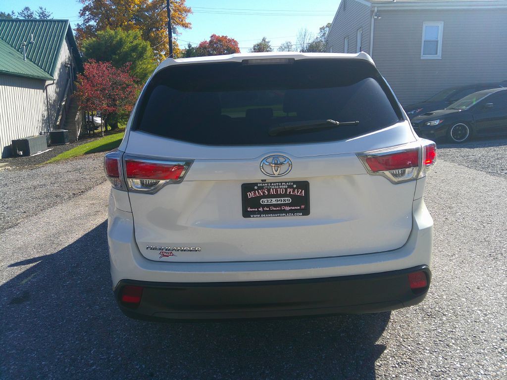 2016 Toyota Highlander Image 6
