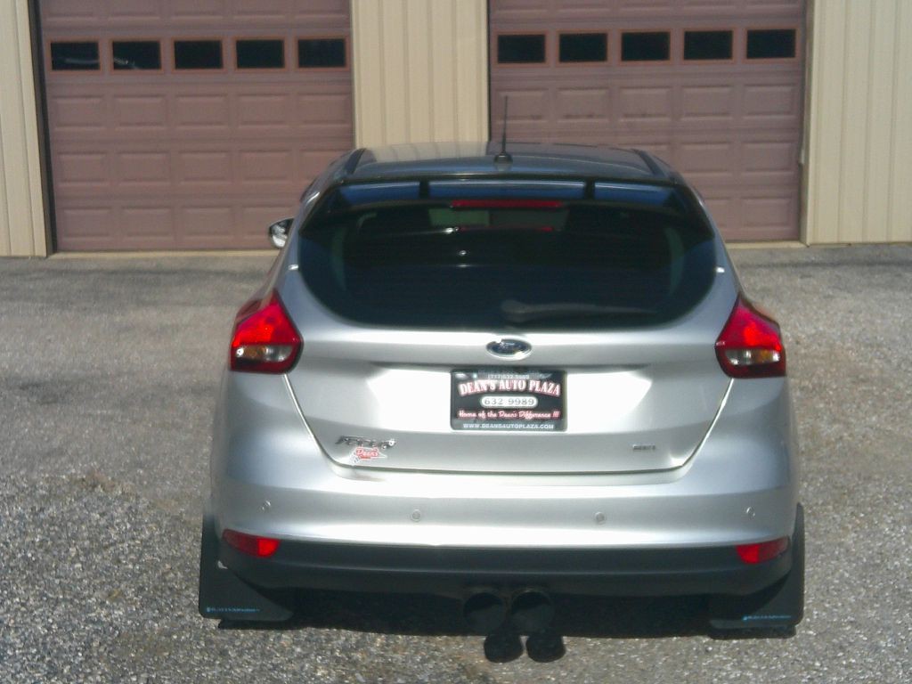 2017 Ford Focus Image 6