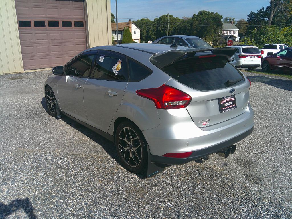 2017 Ford Focus Image 7