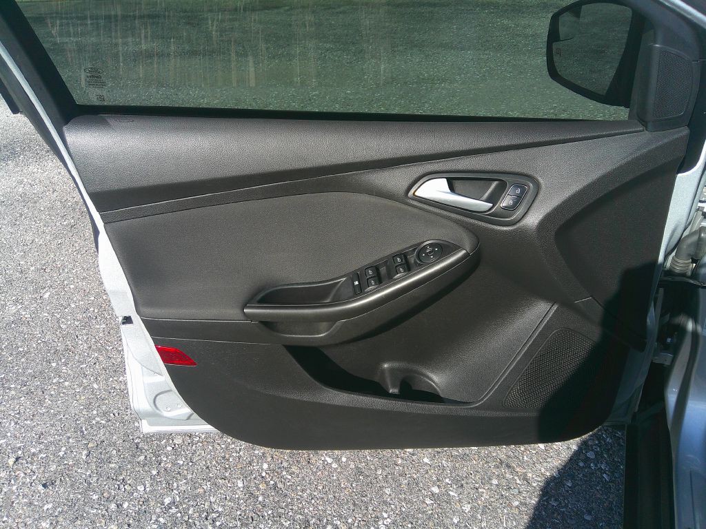 2017 Ford Focus Image 10