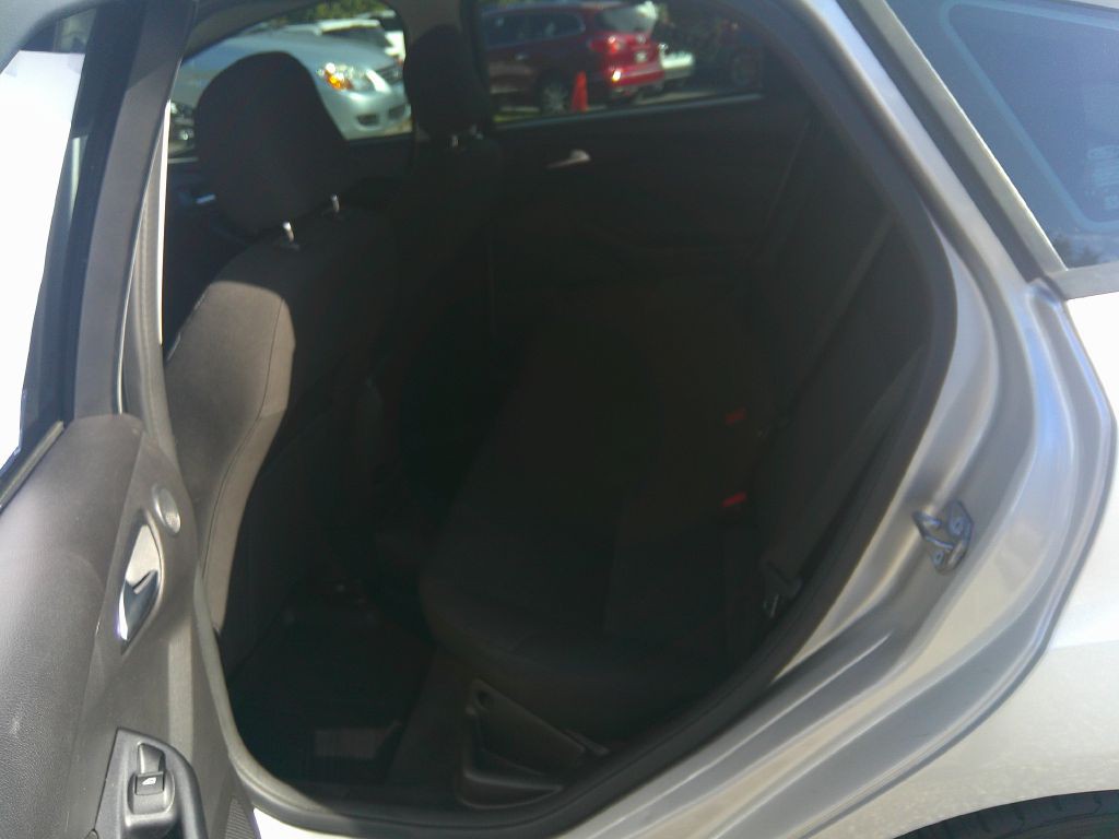 2017 Ford Focus Image 11