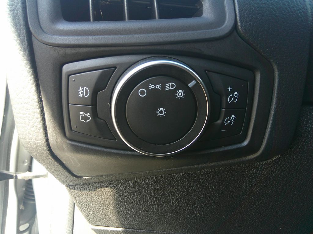 2017 Ford Focus Image 22