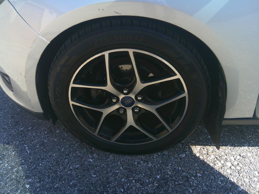 2017 Ford Focus Image 27