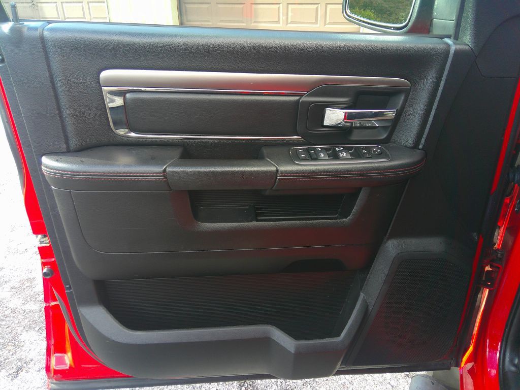 2016 RAM 1500 Image 10