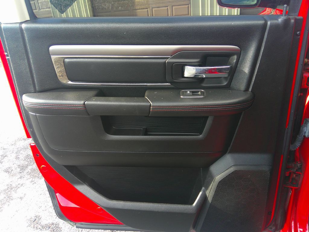 2016 RAM 1500 Image 13