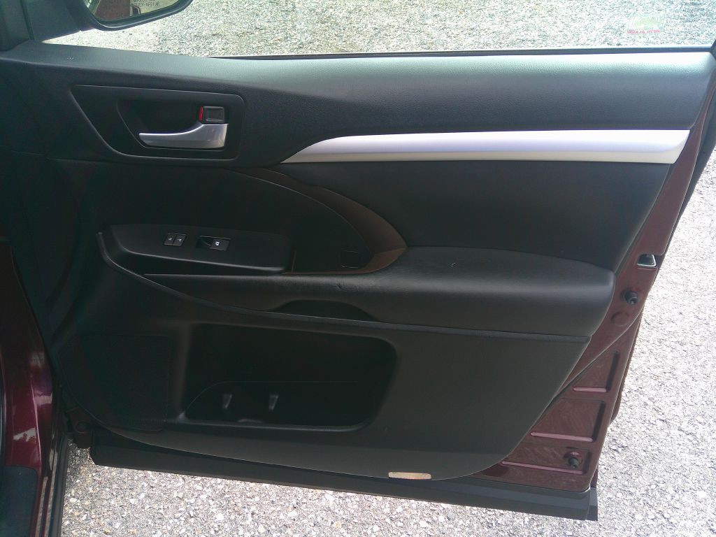 2016 Toyota Highlander Image 18