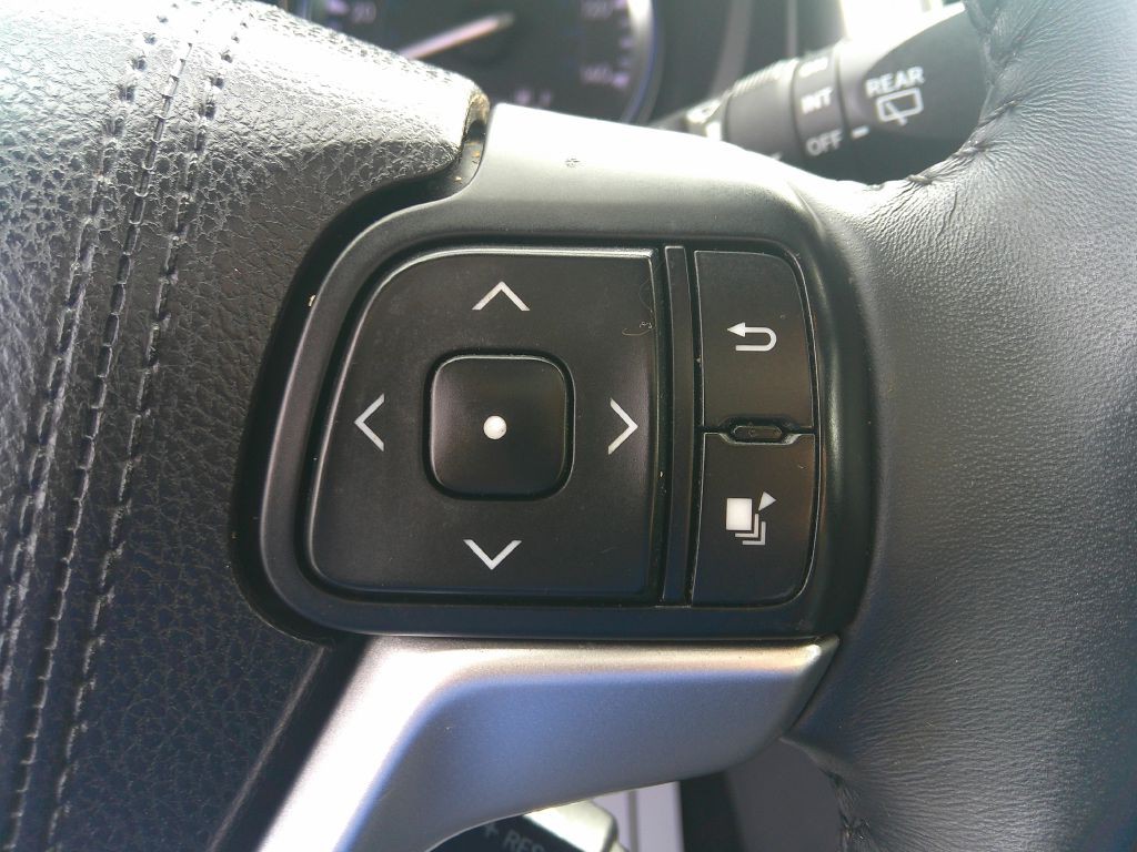 2016 Toyota Highlander Image 22