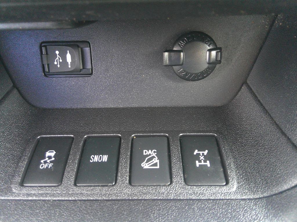 2016 Toyota Highlander Image 30