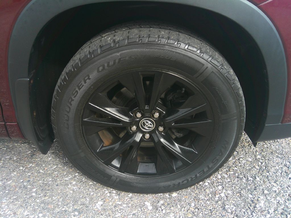 2016 Toyota Highlander Image 34