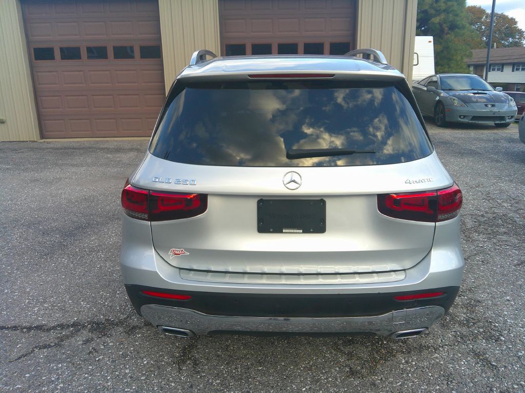 2021 Mercedes-Benz GLB Image 6