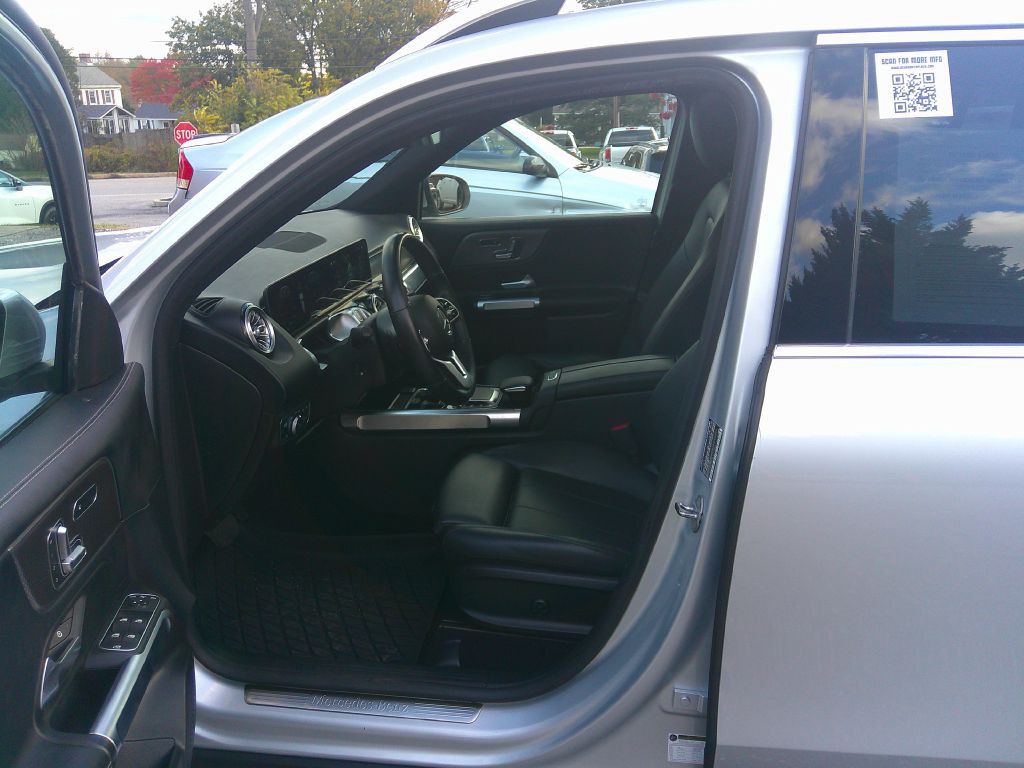 2021 Mercedes-Benz GLB Image 9