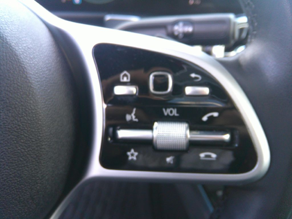 2021 Mercedes-Benz GLB Image 21