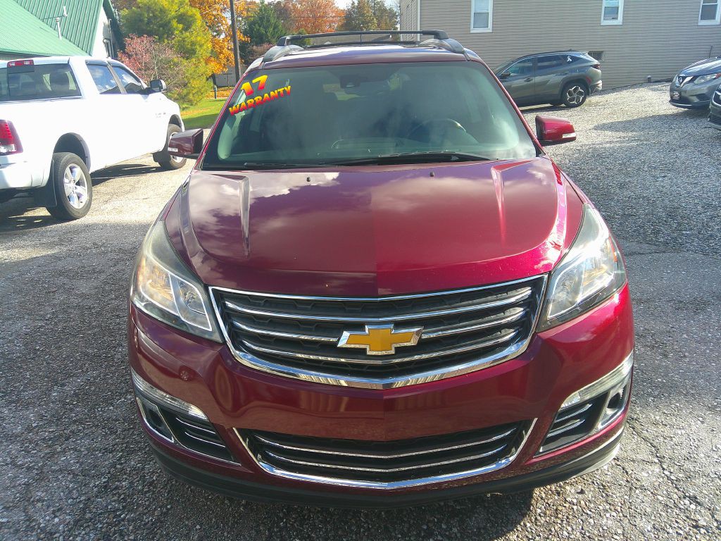2017 Chevrolet Traverse Image 2