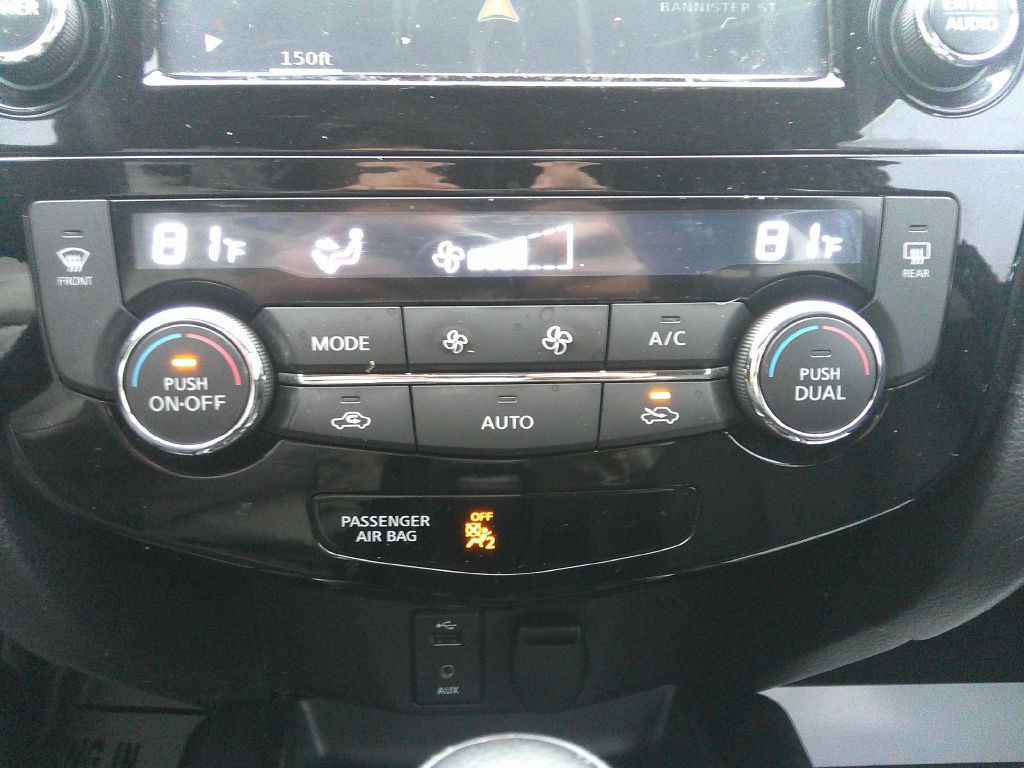 2015 Nissan Rogue Image 26