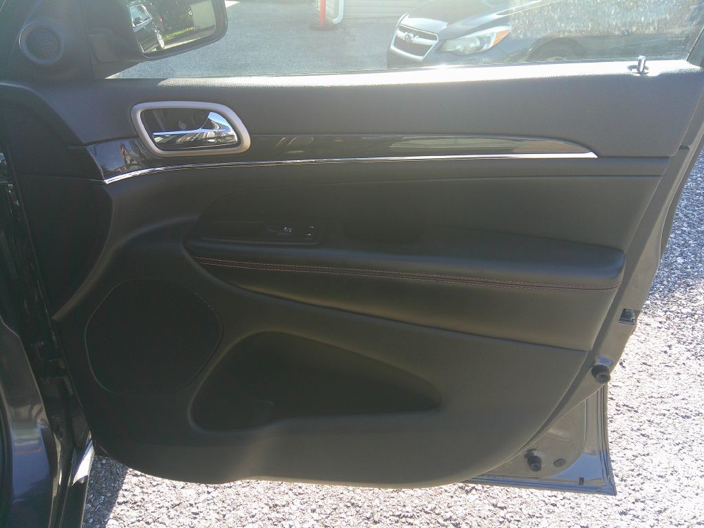 2016 Jeep Grand Cherokee Image 17