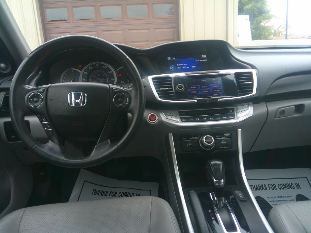 2013 Honda Accord Image 19