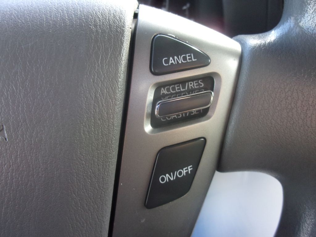 2018 Nissan NV Image 15