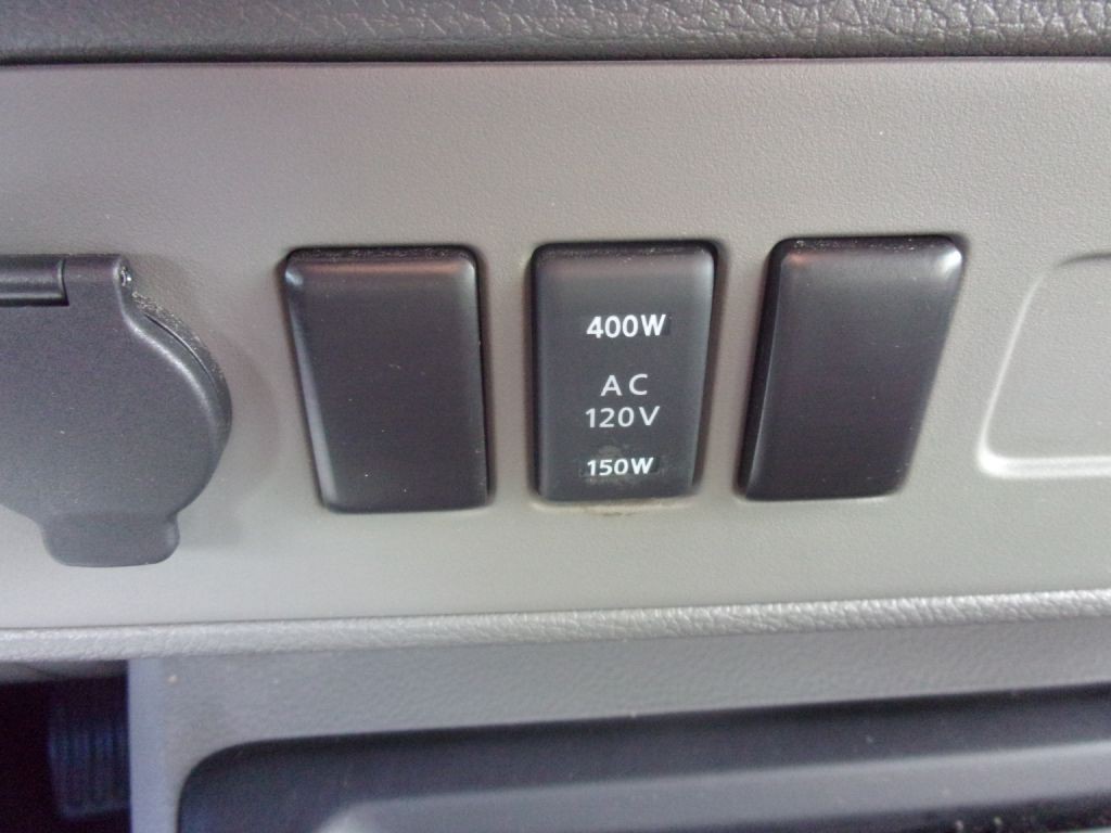 2018 Nissan NV Image 18