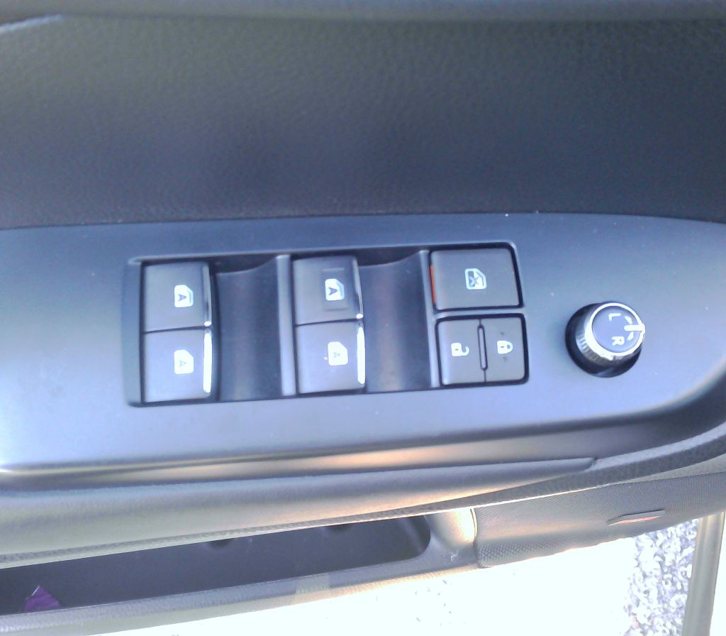 2018 Toyota Highlander Image 11