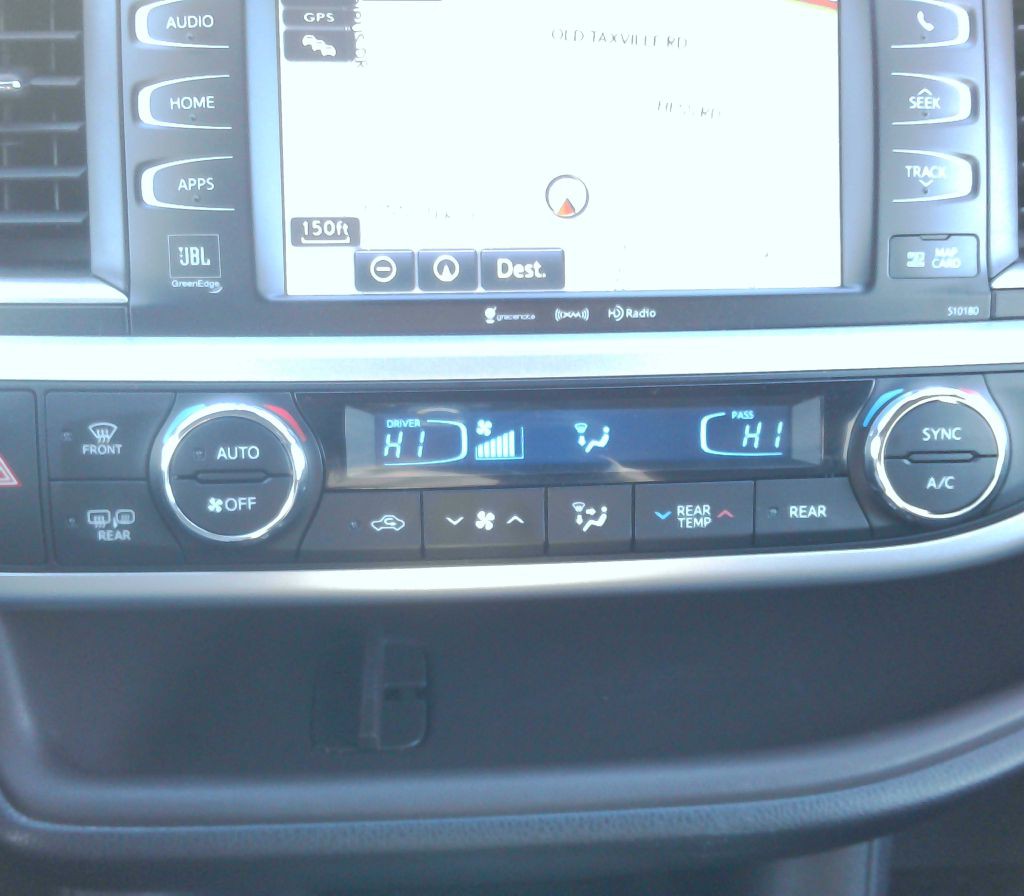 2018 Toyota Highlander Image 28