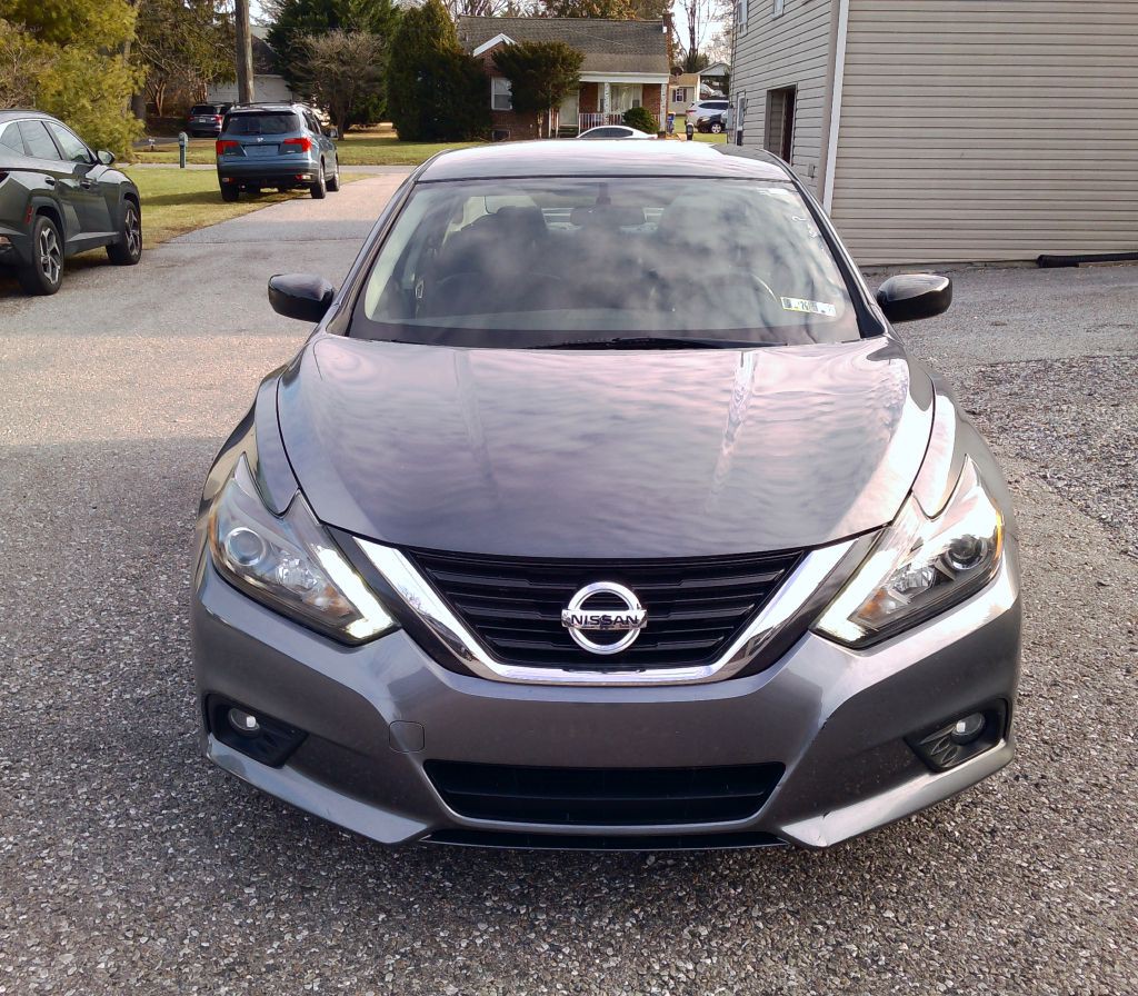 2017 Nissan Altima Image 2