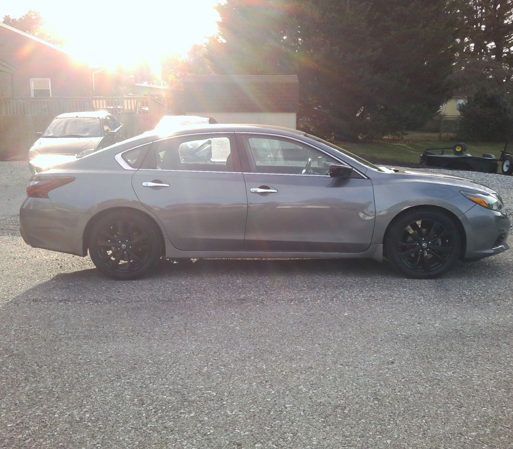 2017 Nissan Altima Image 4