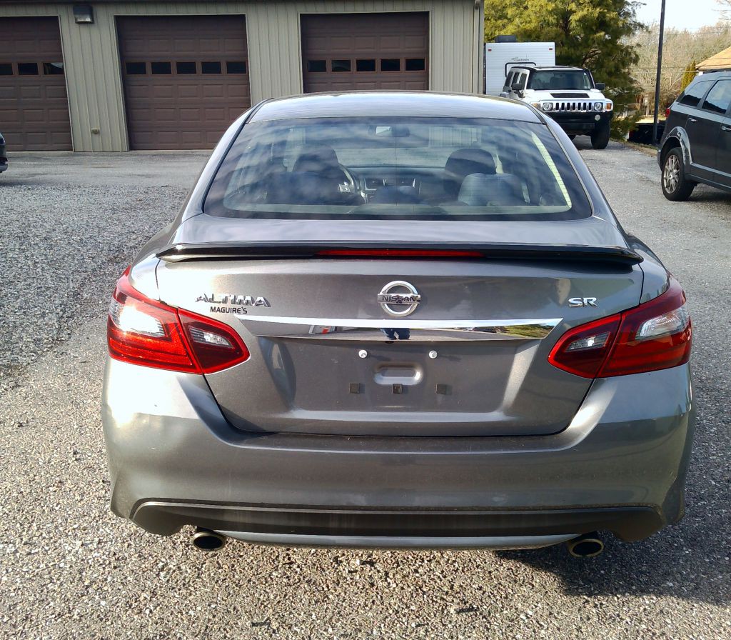 2017 Nissan Altima Image 6