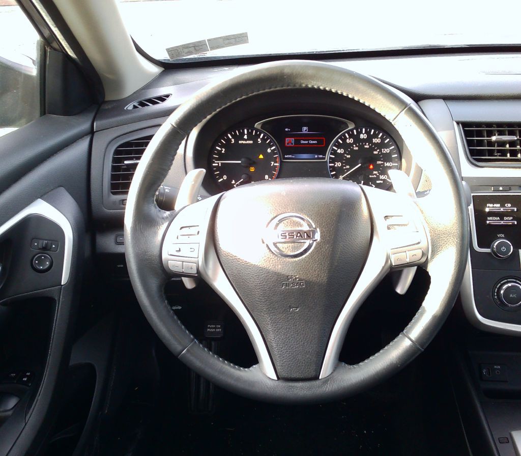 2017 Nissan Altima Image 19