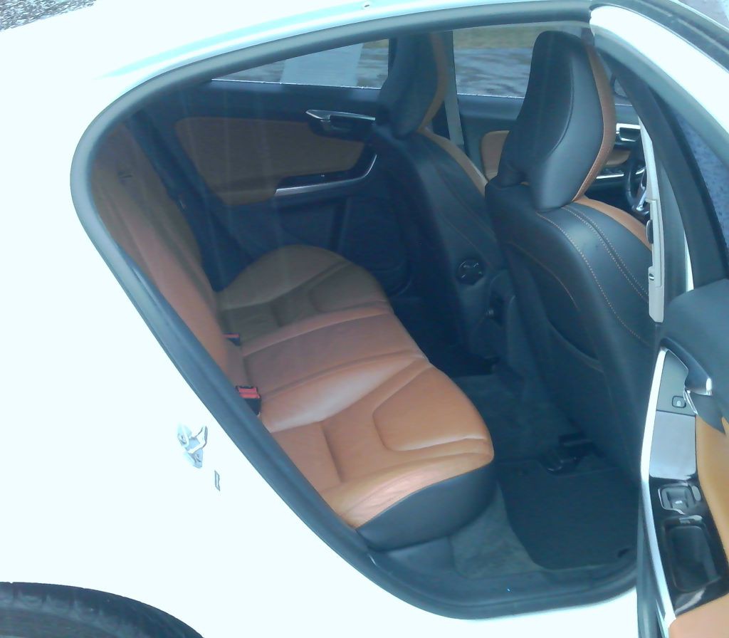 2015 Volvo S60 Image 14