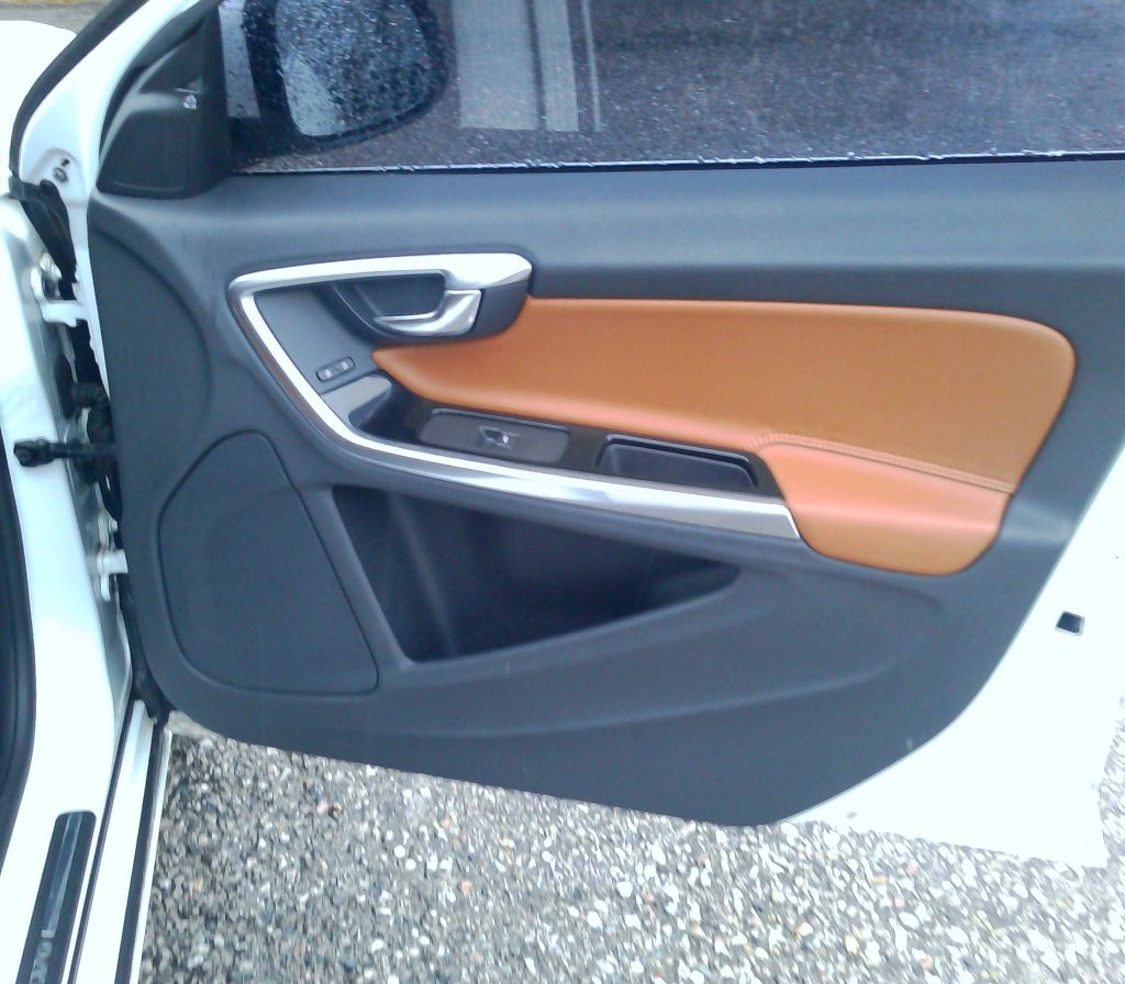 2015 Volvo S60 Image 17