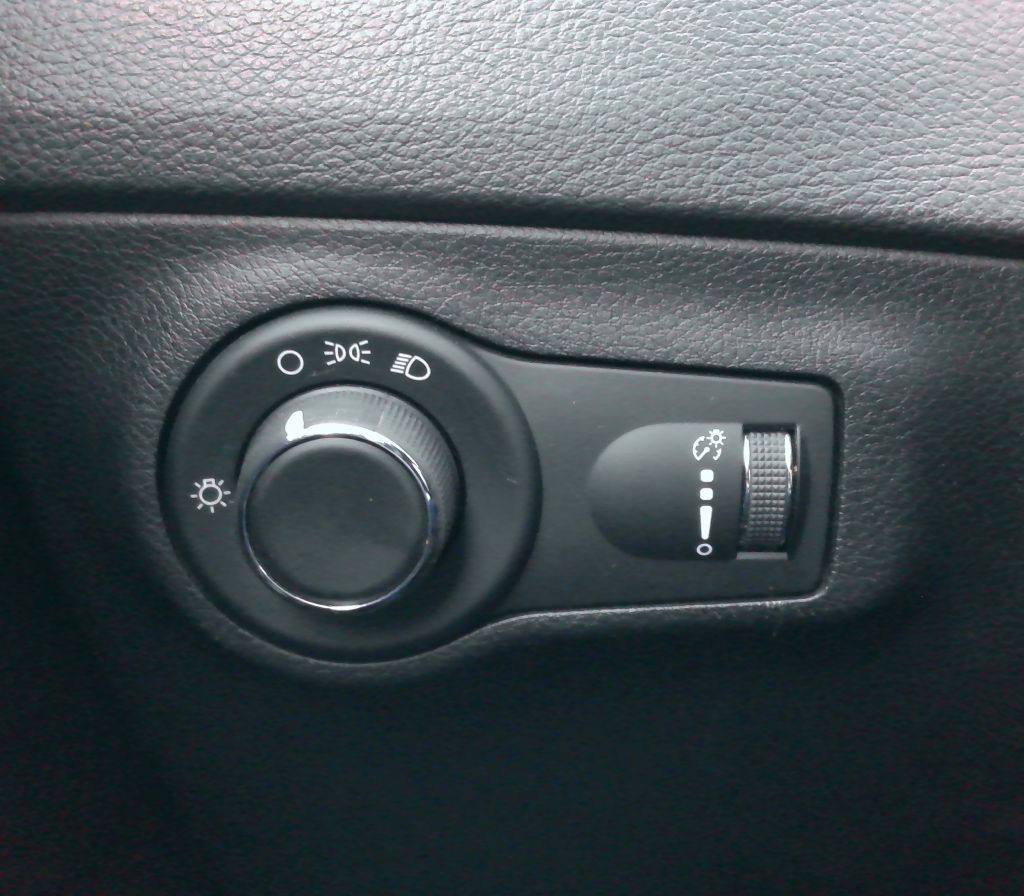 2018 Jeep Compass Image 21