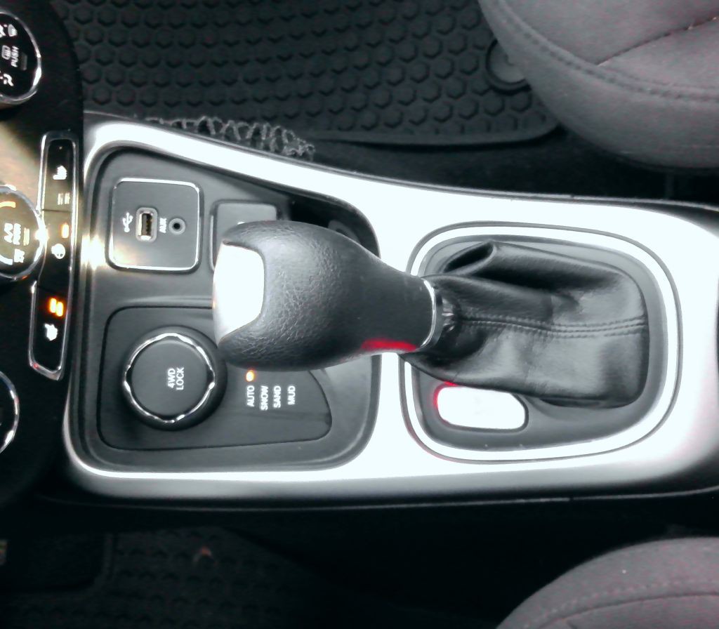 2018 Jeep Compass Image 27