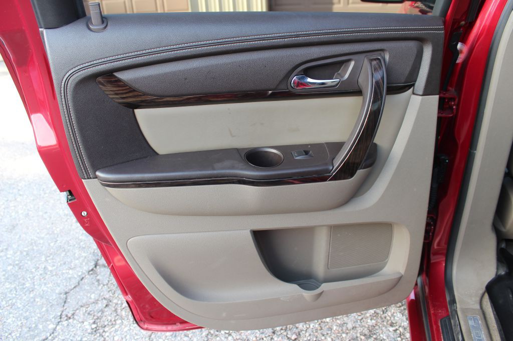 2014 GMC Acadia Image 13