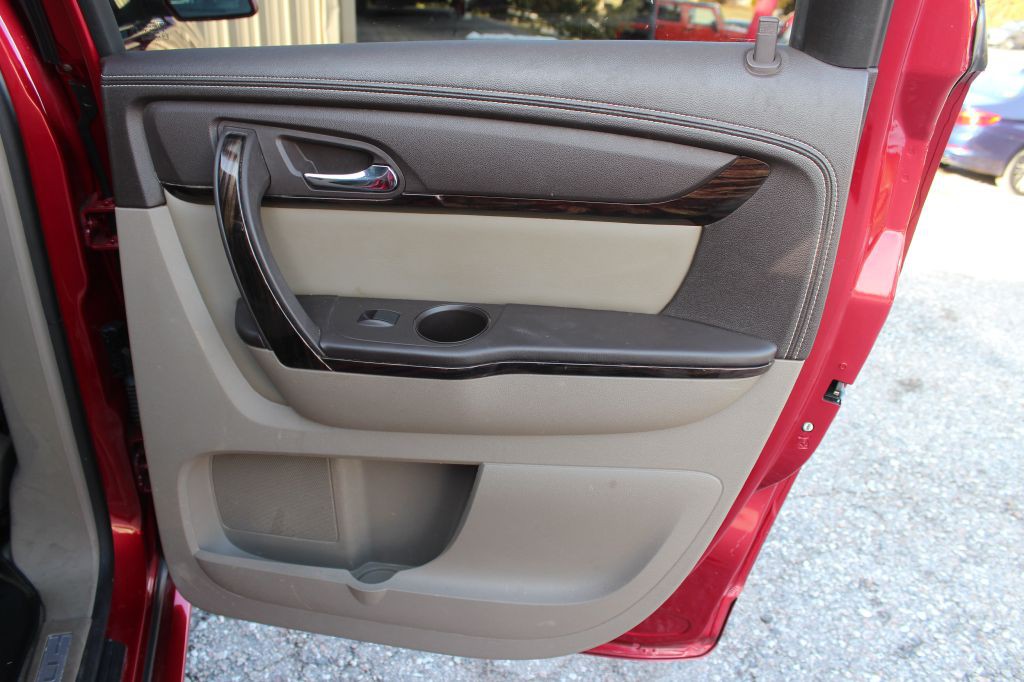 2014 GMC Acadia Image 16