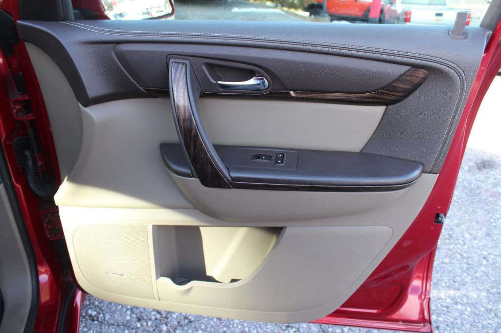 2014 GMC Acadia Image 18