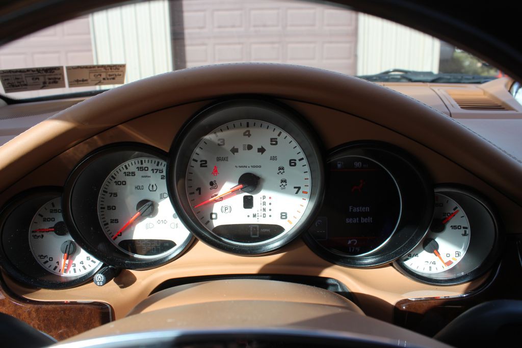 2011 Porsche Panamera Image 25