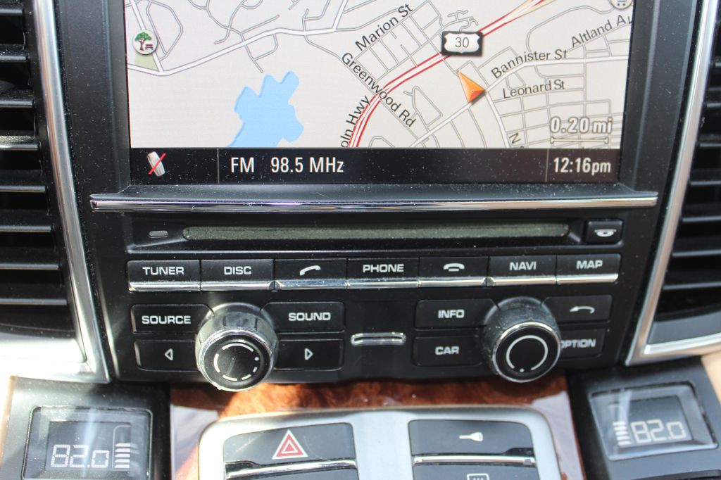 2011 Porsche Panamera Image 28