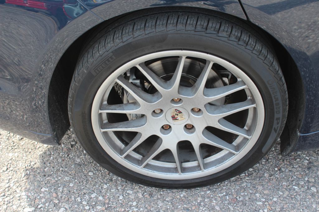 2011 Porsche Panamera Image 35