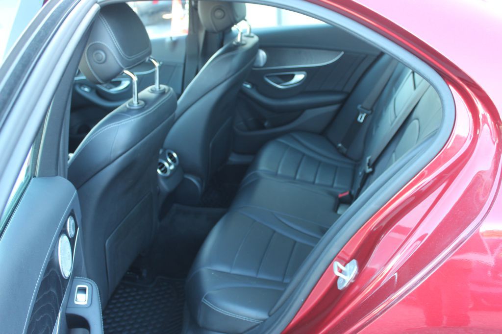 2016 Mercedes-Benz C-Class Image 12