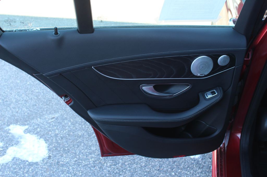 2016 Mercedes-Benz C-Class Image 13