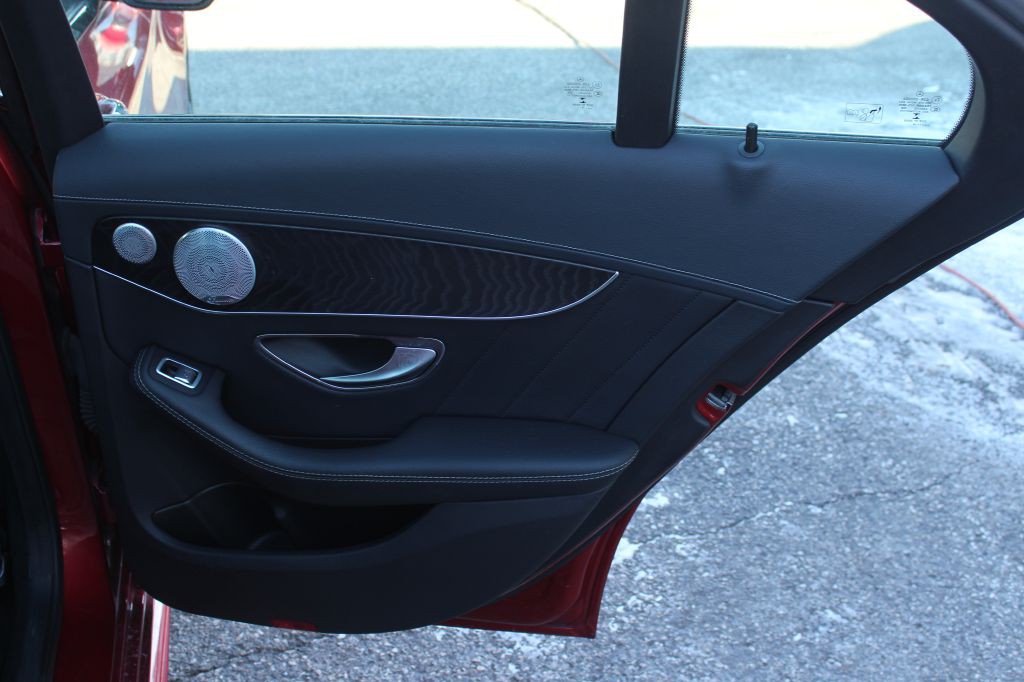 2016 Mercedes-Benz C-Class Image 15